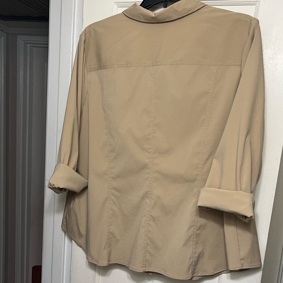 Lane Bryant. Tan Blouse. Size 26/28. - Picture 4 of 5